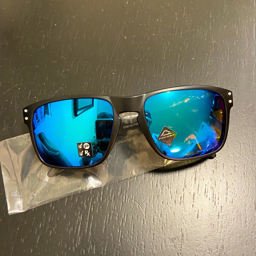 Oakley Holbrook Men’s Sunglasses - New in box